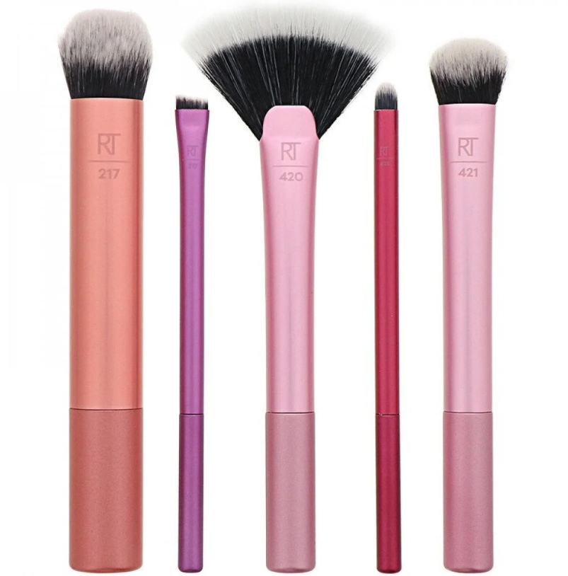 مجموعة فرش المكياج الاساسية من ريل تكنيك - 5 فرش
- REAL TECHNIQUES BY SAM & NIC ARTIST ESSENTIALS 5 BRUSHES FOR FACE EYE LIP CHEEKS